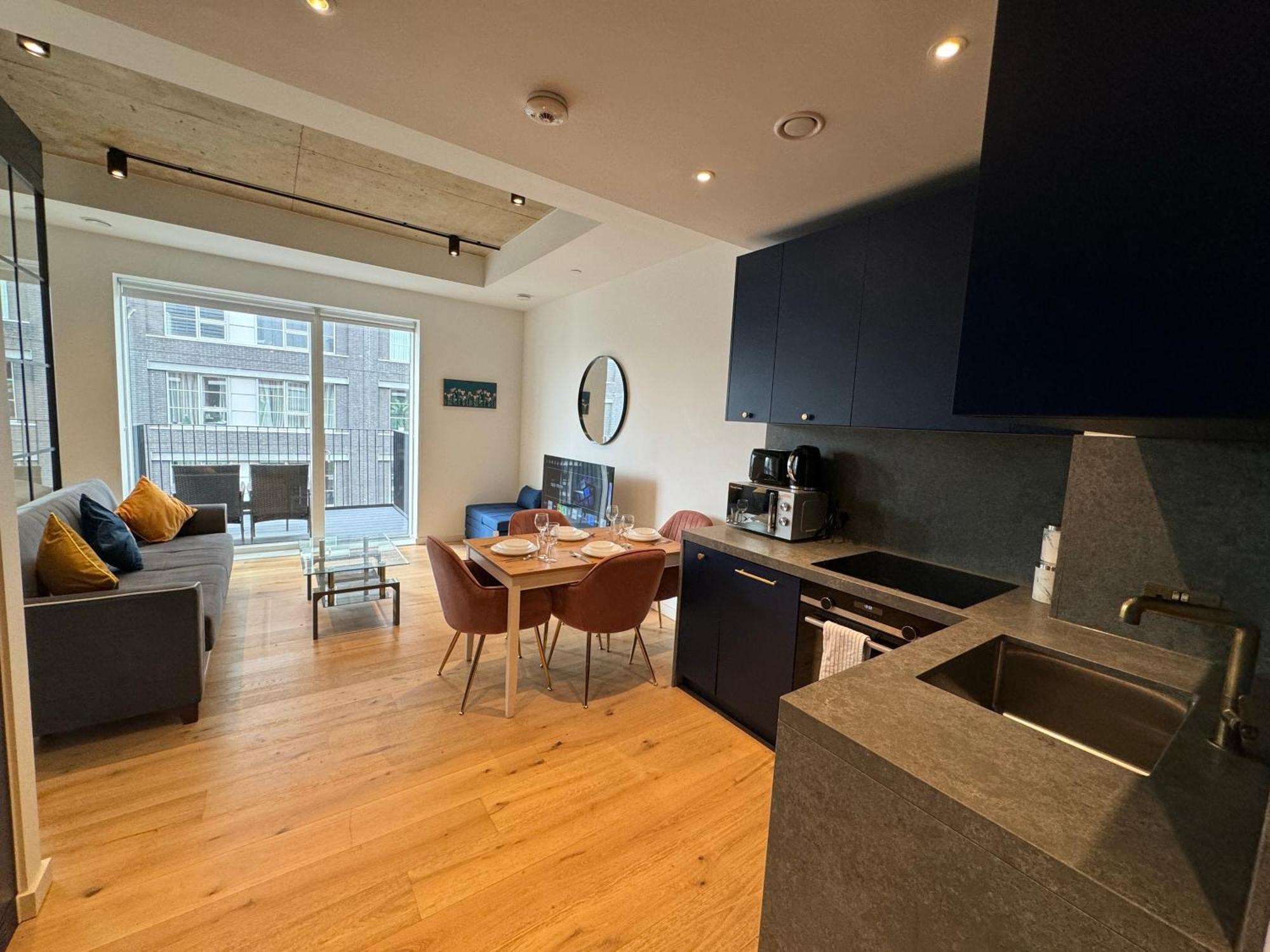 London Luxury Flat With Balcony, River View, O2 Arena, Excel, Canary Wharf, Station Apartment Exterior photo